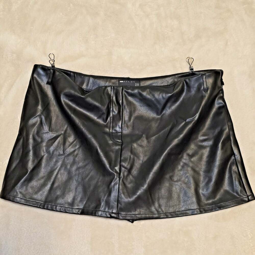 ASOS Design Faux Leather Black Skort Size 14 US High Waisted Mini Short Skirt